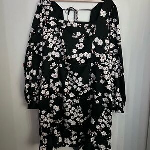 Forever 21 Black Floral Long Sleeve Dress